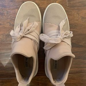 Steve Madden Sneakers! Great condition only worn a couple of times.